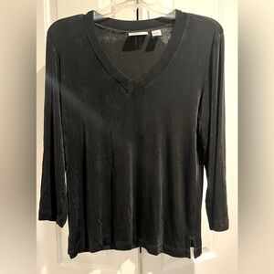 CHICOS Elegant Black, Wrinkle Free , V-Neck Top